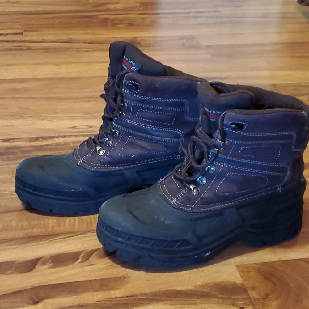 Thermolite snow boots